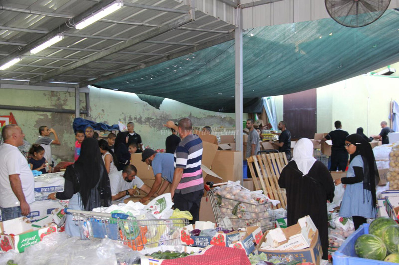  بالفيديو: جمعية يافا للاغاثة الانسانية تُنهي المرحلة الأولى من أضخم مشروع لتوزيع الطرود الغذائية